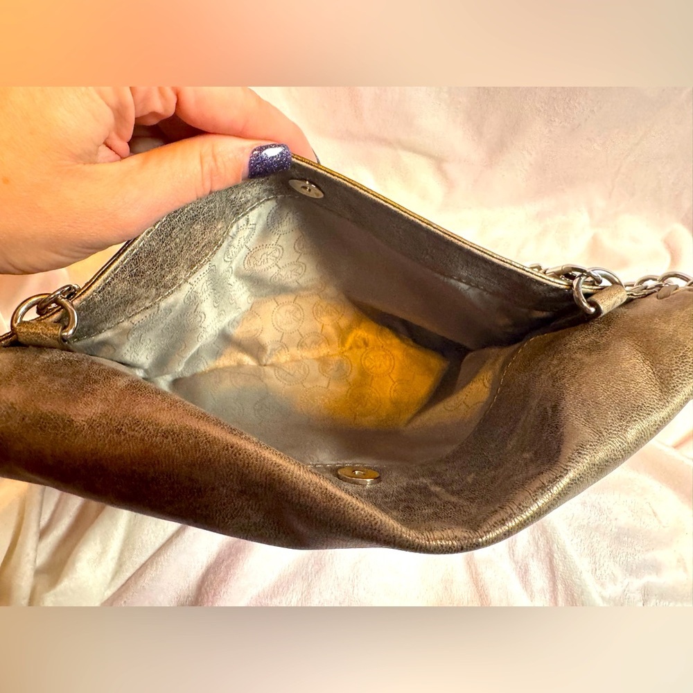 Michael Kors Chelsea Chain Shoulder Bag Nickel Leather- Excellent Condition - Picture 10 of 10